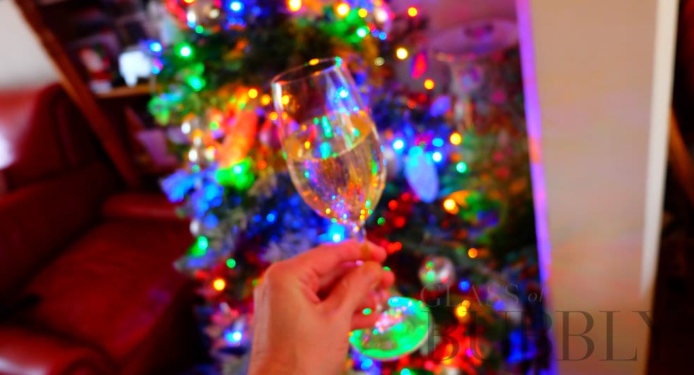 Tips to Impress your Guests with Bubbly this xmas Christmas & New Year