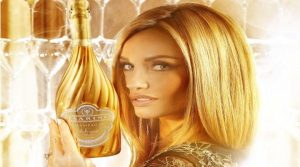 Champagne Tsarine by Adriana