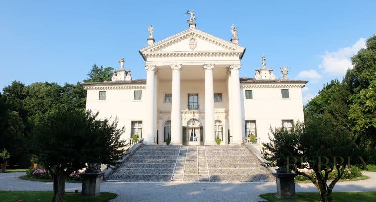 Villa%20sandi%20House