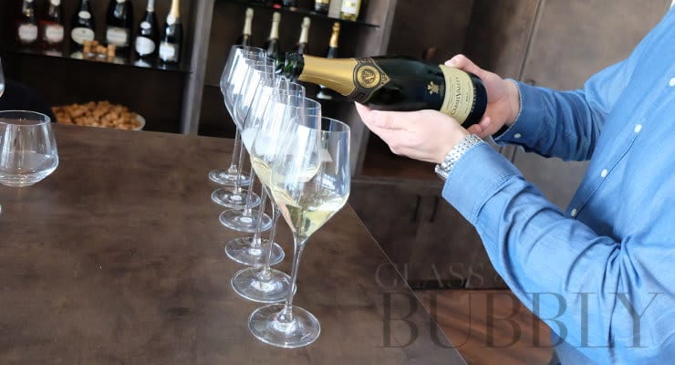 camel_valley_brut_2015_pouring