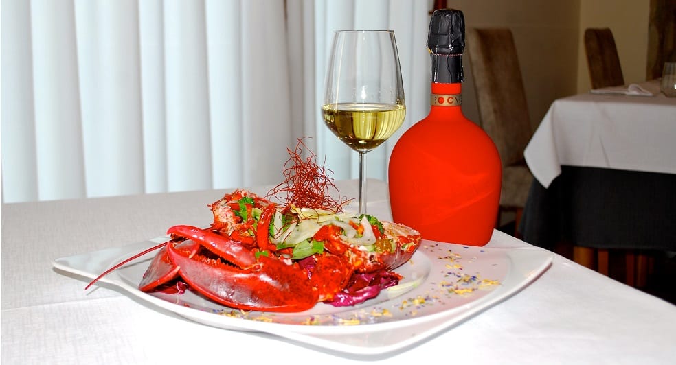 Bolllicine Red bottle and dish