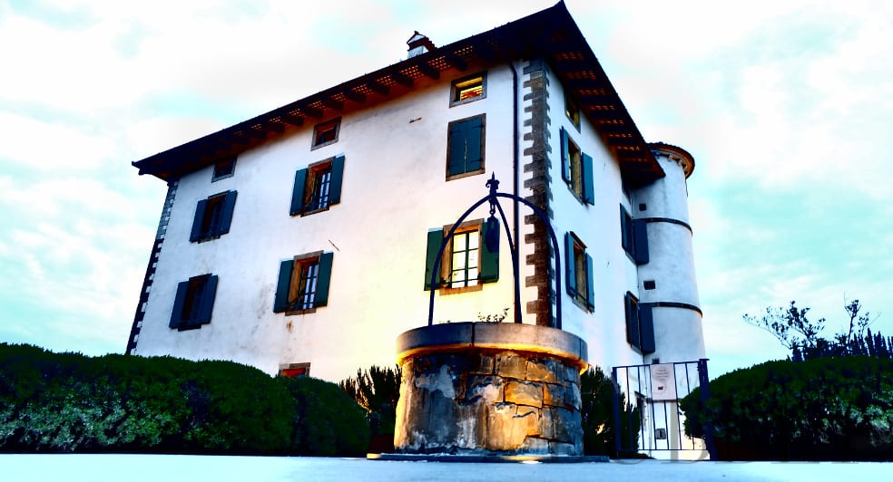 Medot - Dining and overnight accommodation available