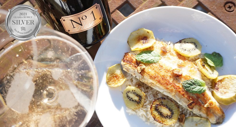 What Sparkling Wine To Pair With Sea Bass? Glass Of Bubbly