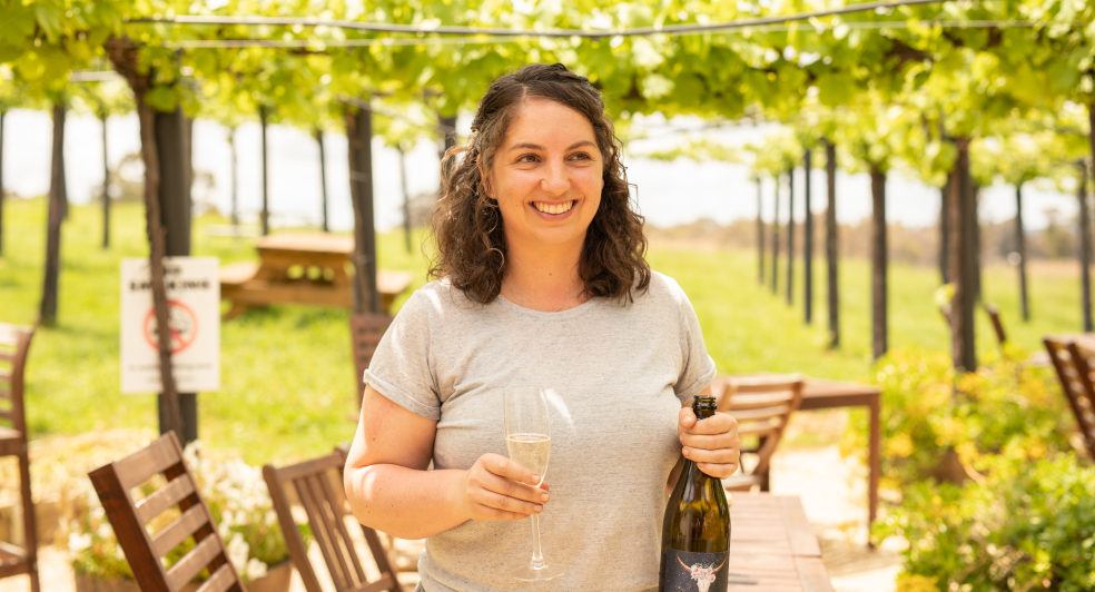 Interview With A Winemaker – Melissa Newman – Glass Of Bubbly